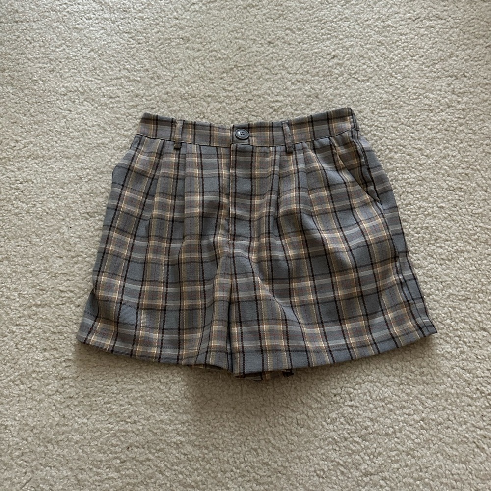 Tillys Full Tilt Gray Plaid Short Size Small